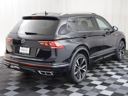 Used 2023 Volkswagen Tiguan SEL R-Line AWD/4WD image 19