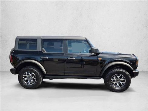 Used 2025 Ford Bronco Badlands AWD/4WD image 4