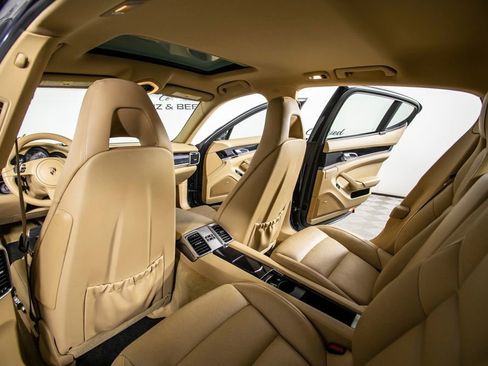 Used 2012 Porsche Panamera 4S image 23