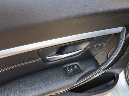 Used 2018 BMW 330i xDrive Sedan w/ Convenience Package image 35