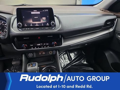 Used 2022 Nissan Rogue SV FWD image 19