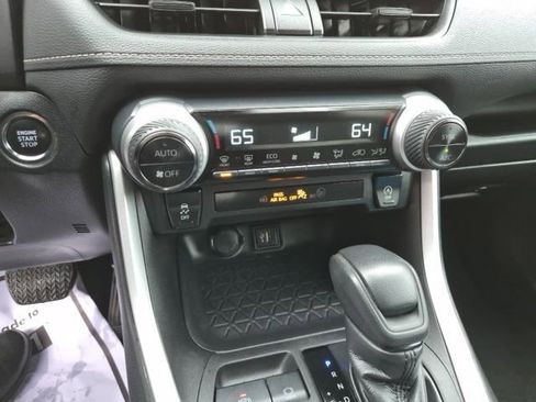 Used 2024 Toyota RAV4 XLE image 22