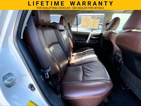 Used 2018 Toyota 4Runner Limited AWD/4WD image 23