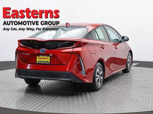 Used 2018 Toyota Prius Prime Advanced FWD image 5