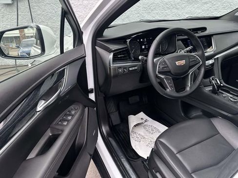 Certified 2025 Cadillac XT5 Premium Luxury w/ Technology Package image 14