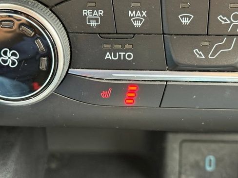 Used 2020 Ford Escape SE AWD/4WD image 29