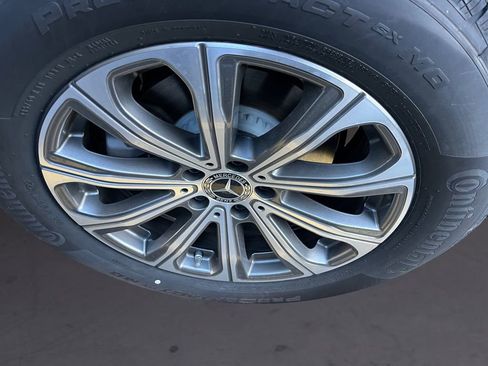 New 2026 Mercedes-Benz GLC 300 4MATIC image 9