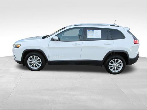 Used 2020 Jeep Cherokee Latitude FWD image 2