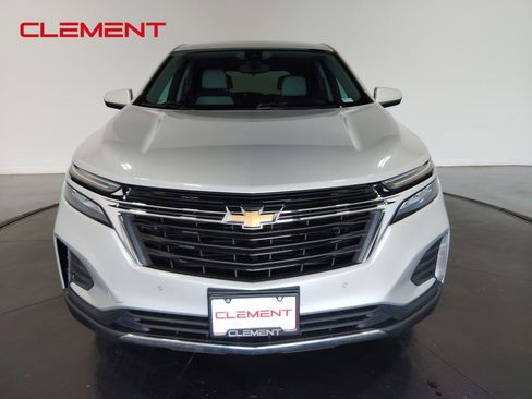Used 2022 Chevrolet Equinox LT image 3