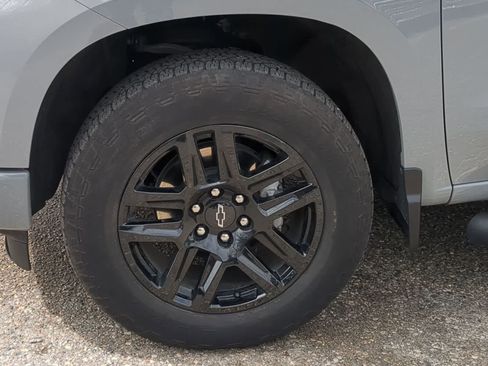 Used 2025 Chevrolet Silverado 1500 RST w/ Convenience Package II image 14