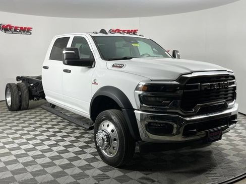 New 2026 RAM 5500 Tradesman AWD/4WD image 2