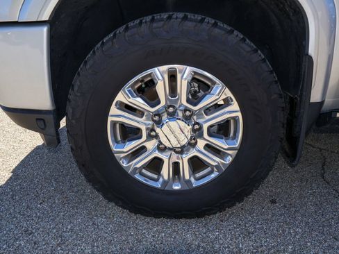 Used 2023 GMC Sierra 2500 Denali w/ Denali Ultimate Package AWD/4WD image 41