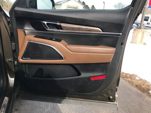 Used 2020 Kia Telluride SX w/ SX Prestige Package image 57