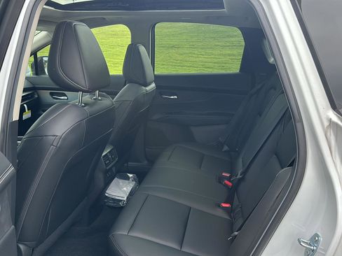 New 2025 Nissan Murano SL image 9