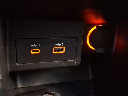 Used 2023 Nissan Kicks SV image 23