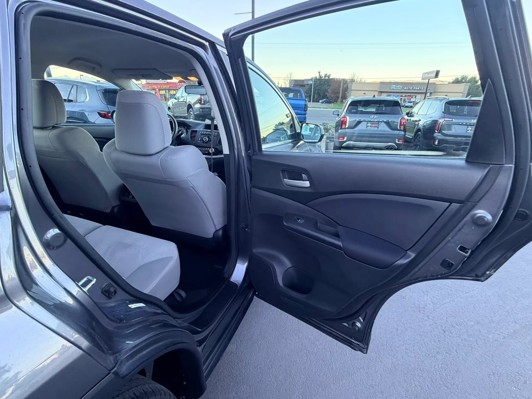 Used 2015 Honda CR-V LX image 19