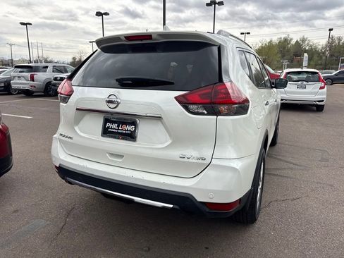 Used 2020 Nissan Rogue SV image 13
