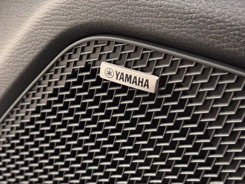 New 2025 Mitsubishi Outlander SE image 16