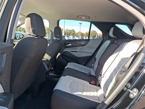 Used 2024 Chevrolet Equinox LS w/ Midnight Edition image 10