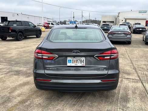 Used 2019 Ford Fusion SE image 5