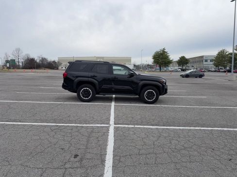 Used 2025 Toyota 4Runner TRD Off Road image 15