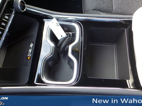 New 2026 Chevrolet Traverse LT w/ Midnight/Sport Edition image 17