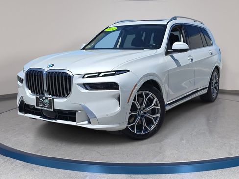 Used 2024 BMW X7 xDrive40i w/ Premium Package AWD/4WD image 1