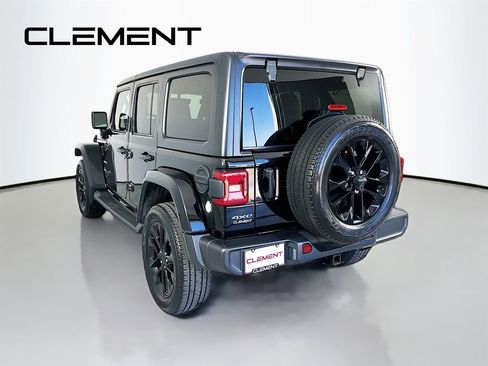 Used 2023 Jeep Wrangler Unlimited Sahara w/ Cold Weather Group image 10