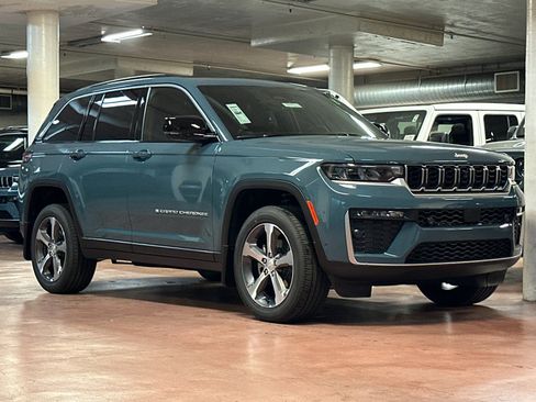 New 2026 Jeep Grand Cherokee Limited AWD/4WD image 7
