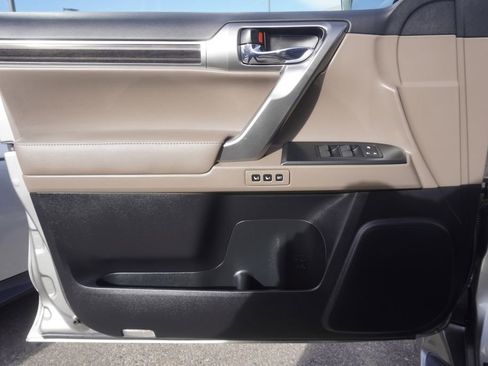 Used 2023 Lexus GX 460 Luxury image 17