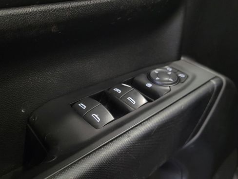Used 2022 Chevrolet Silverado 1500 Custom AWD/4WD image 27