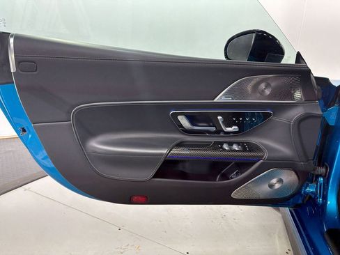 Certified 2024 Mercedes-Benz SL 63 AMG 4MATIC image 7