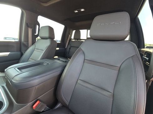 Used 2022 GMC Sierra 2500 Denali w/ Denali Ultimate Package AWD/4WD image 21