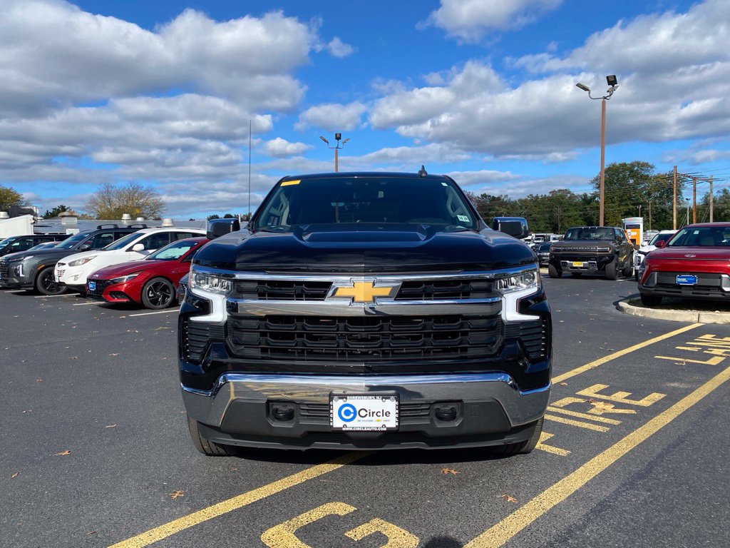 Certified 2024 Chevrolet Silverado 1500 LT AWD/4WD image 3