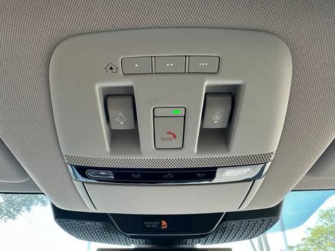 Used 2024 Nissan Ariya AWD image 35