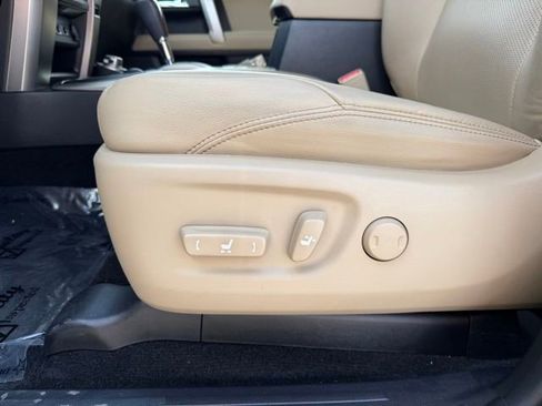 Used 2024 Toyota 4Runner Limited AWD/4WD image 9