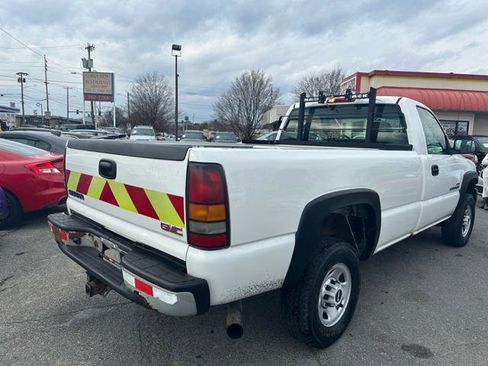 Used 2006 GMC Sierra 2500 W/T w/ Heavy-Duty Power Package image 5