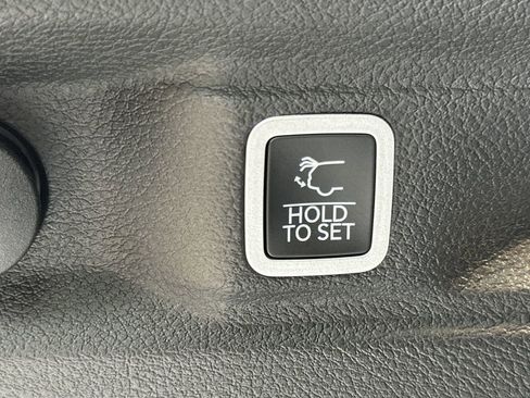 New 2026 Jeep Grand Cherokee L 4WD image 19