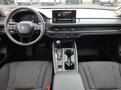 Used 2025 Honda Accord SE image 11