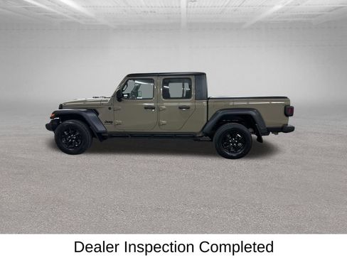 Used 2020 Jeep Gladiator Sport w/ Quick Order Package 24S AWD/4WD image 9