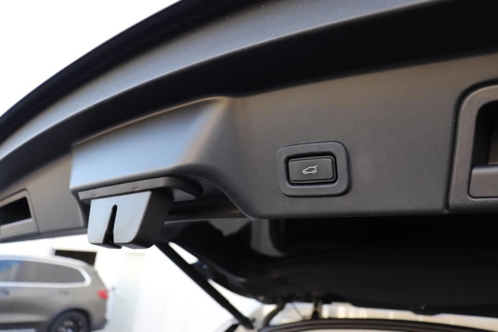 Used 2021 Land Rover Range Rover Evoque S AWD/4WD image 26