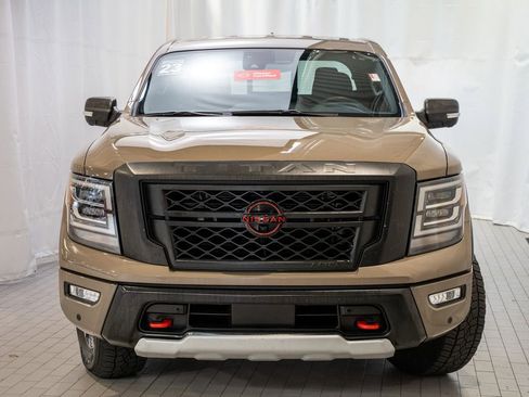 Used 2023 Nissan Titan PRO-4X w/ Pro-4x Convenience Package image 3