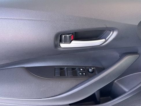 Used 2026 Toyota Corolla SE FWD image 14