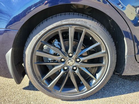 Used 2022 Toyota Camry XSE image 28