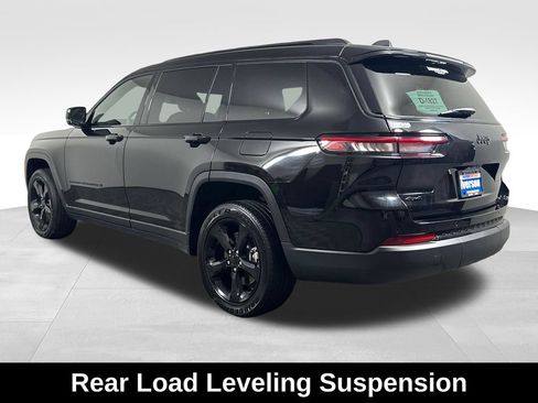 Used 2024 Jeep Grand Cherokee L Altitude AWD/4WD image 9
