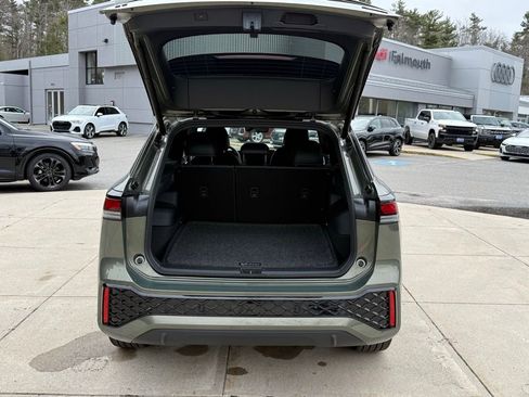New 2026 Volkswagen Tiguan SE R-Line AWD/4WD image 14
