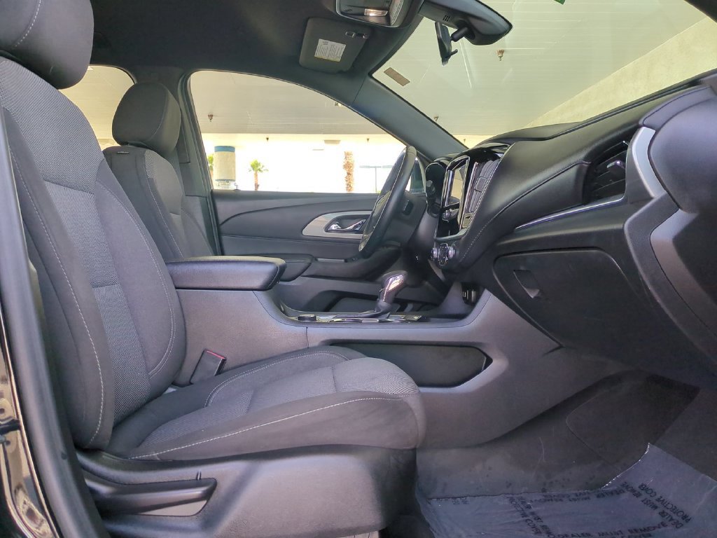Used 2023 Chevrolet Traverse LT FWD image 35