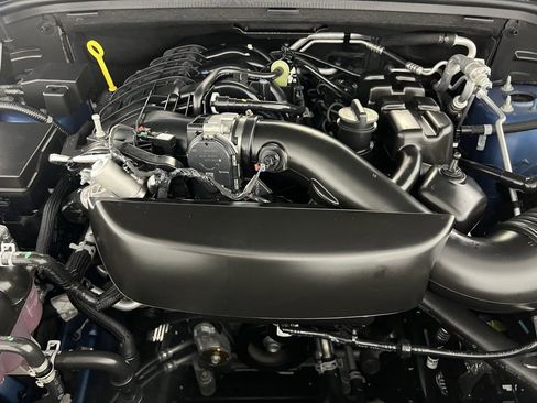 Certified 2025 Dodge Durango GT image 36