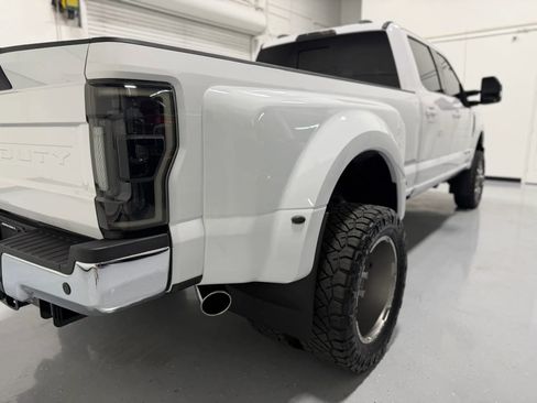 Used 2020 Ford F350 Lariat w/ Lariat Ultimate Package image 19