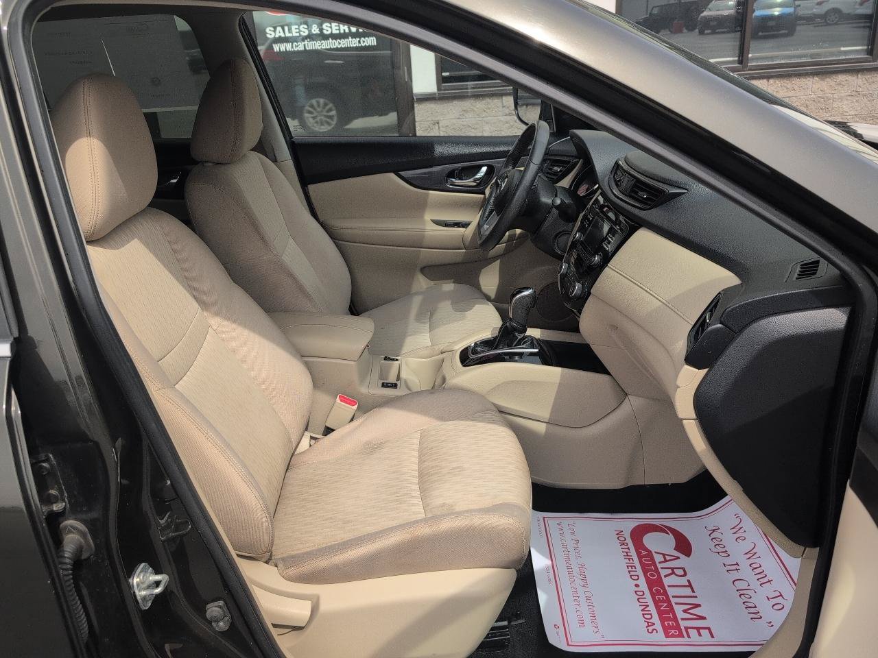 Used 2017 Nissan Rogue SV AWD/4WD image 11